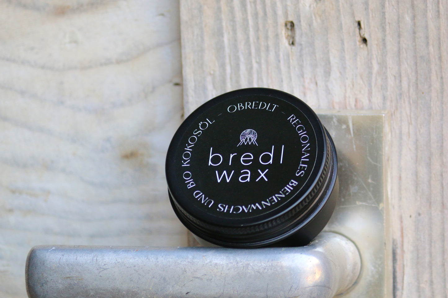 bredl. wax