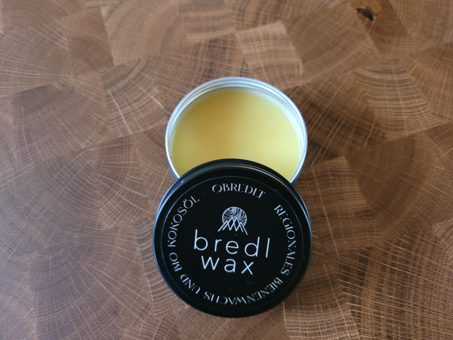 bredl. wax