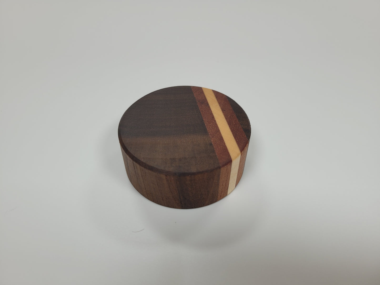 Runder Flaschenöffner (Nussbaum, Mahagoni, Ahorn)