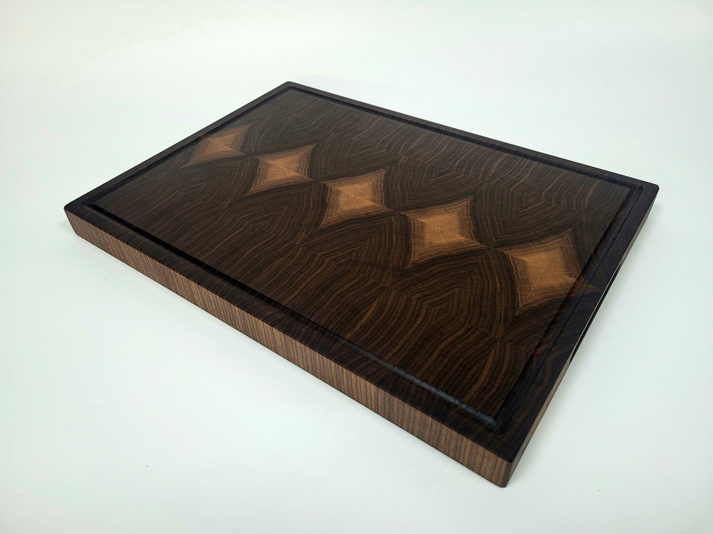 Nussbaum Stirnholzbrett Diamant #1