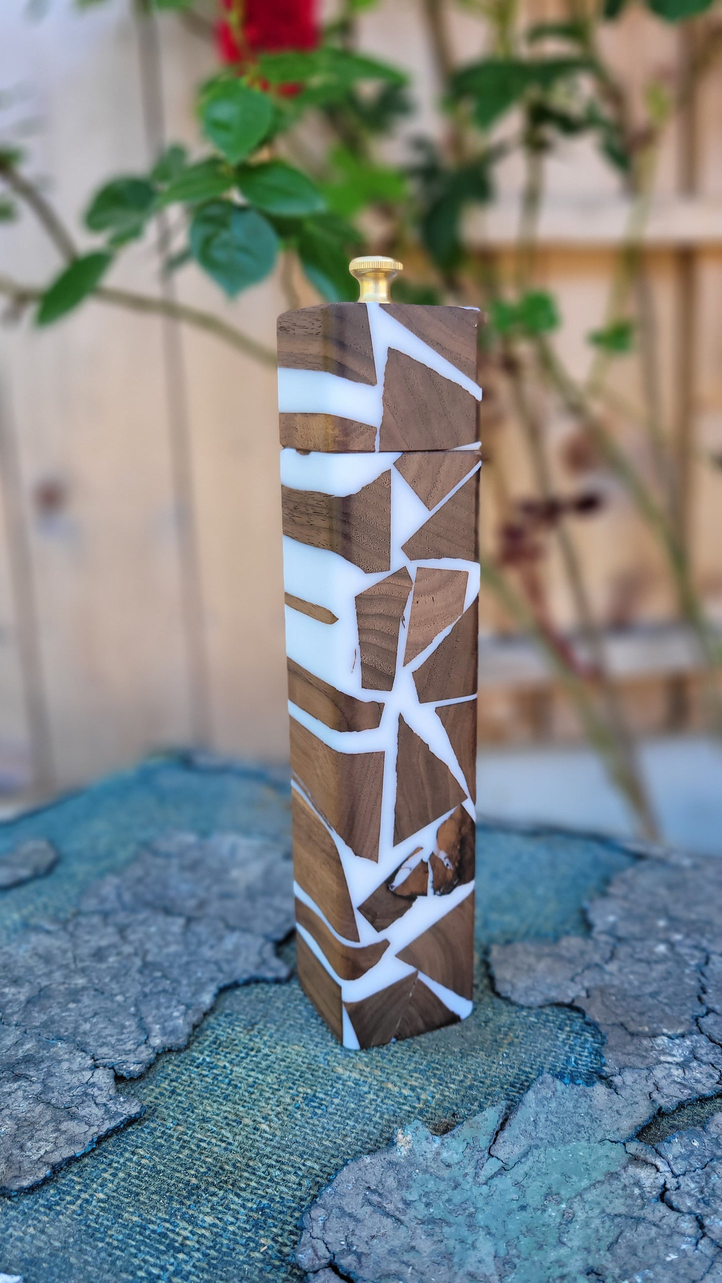 Salzmühle Nussbaum mit Epoxy (Variante wählbar)