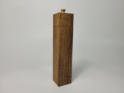 Salz- und Pfeffermühle (Nussbaum längs)