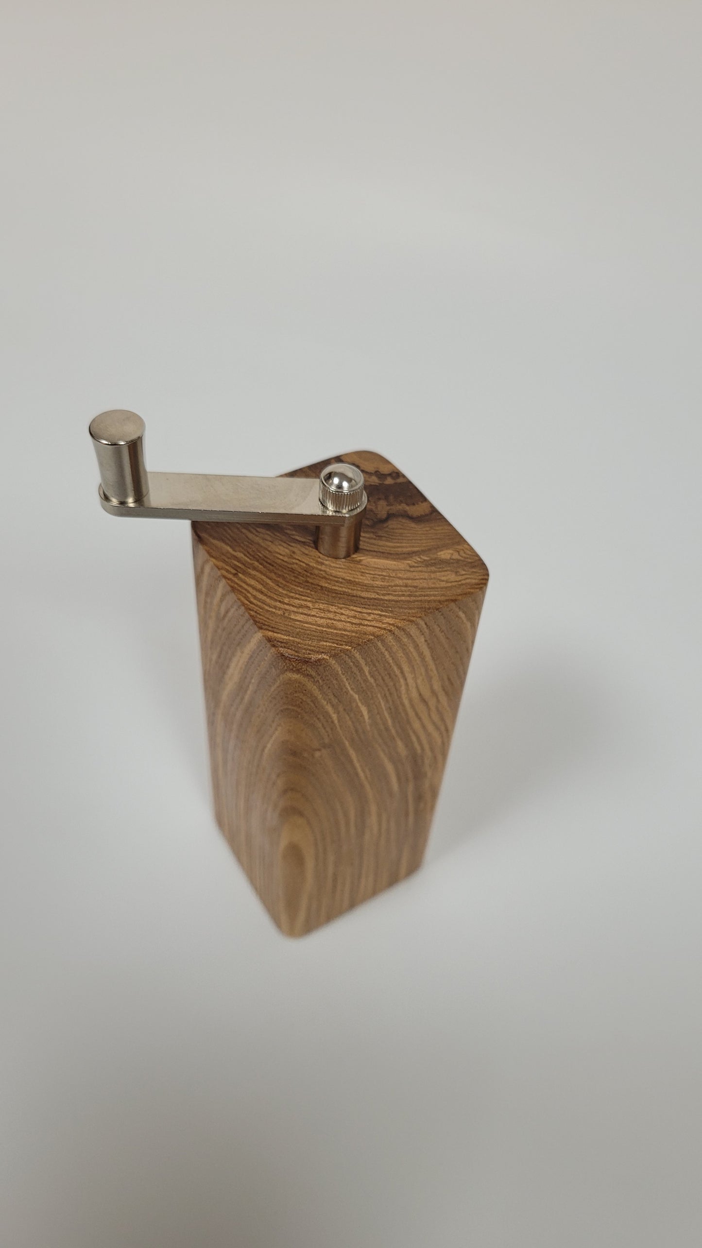 Muskatmühle Esche #1