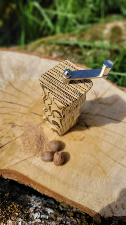 Muskatmühle Saraifo Zebrano #1