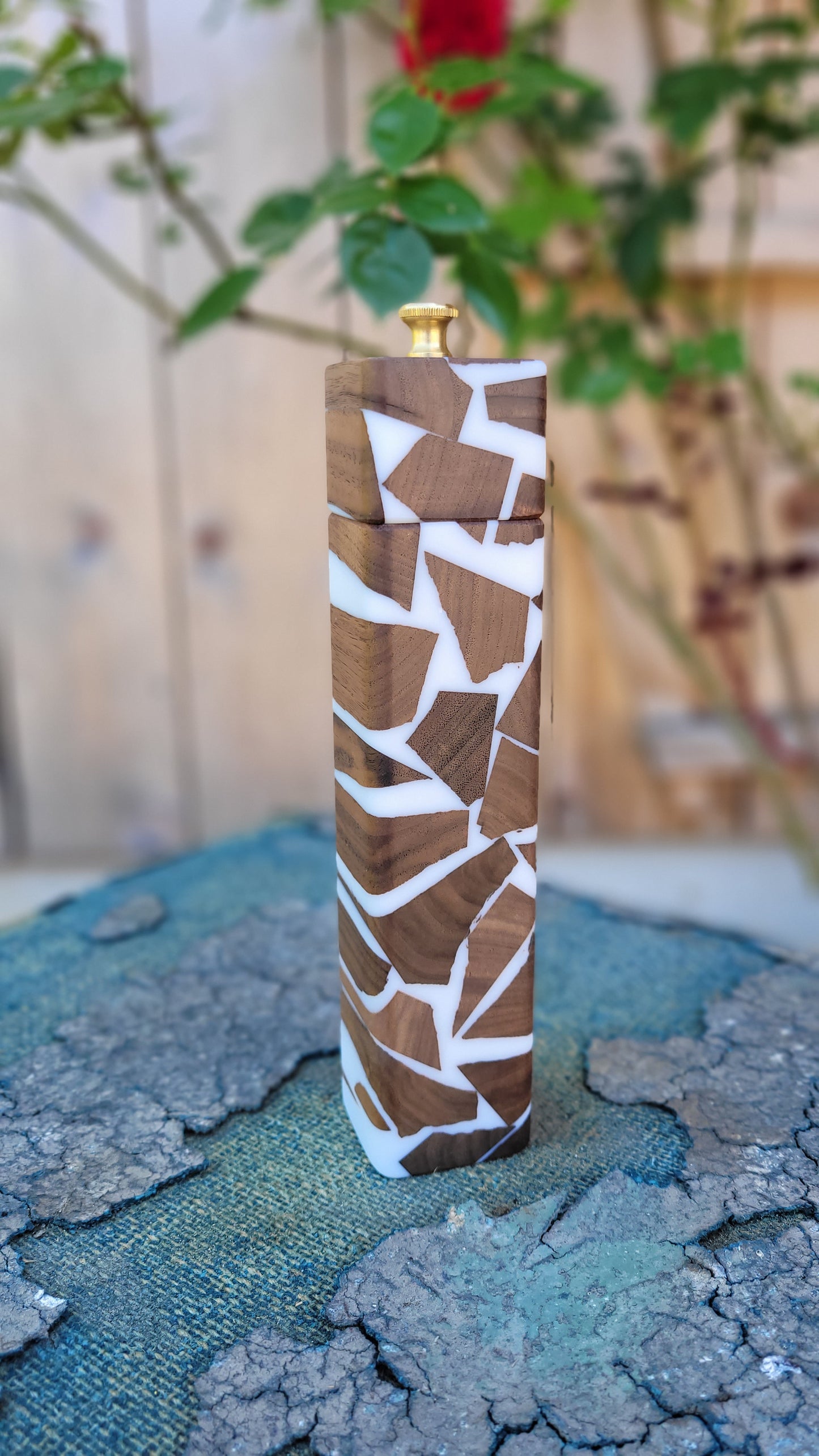 Salzmühle Nussbaum mit Epoxy (Variante wählbar)
