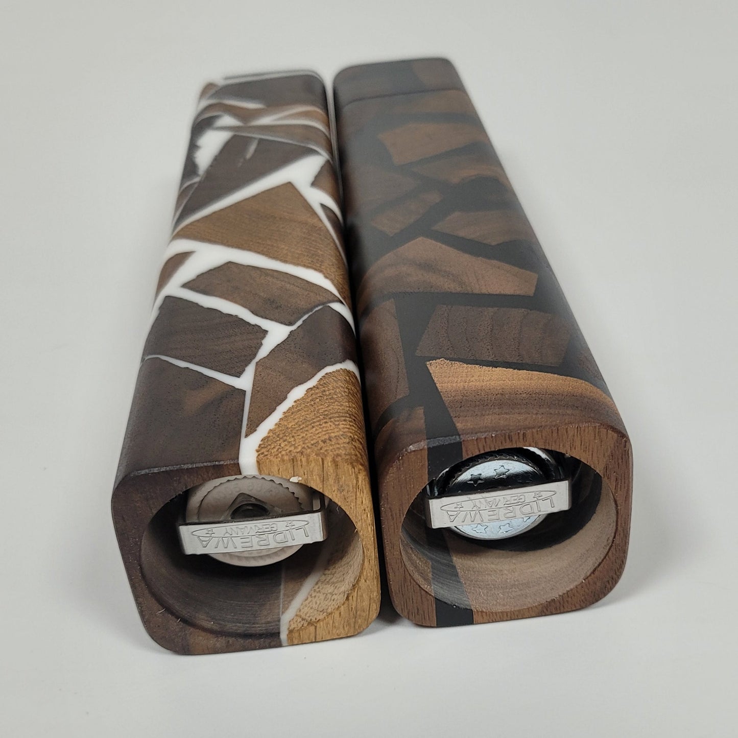 Salz und- Pfeffermühle Epoxy #1